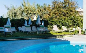 Minoa Hotel